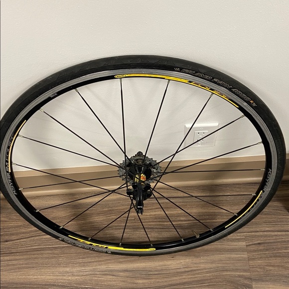 Set of 2 Mavic Ksyrium Équipe 700 Bicycle Wheels W/Tires - Picture 8 of 10